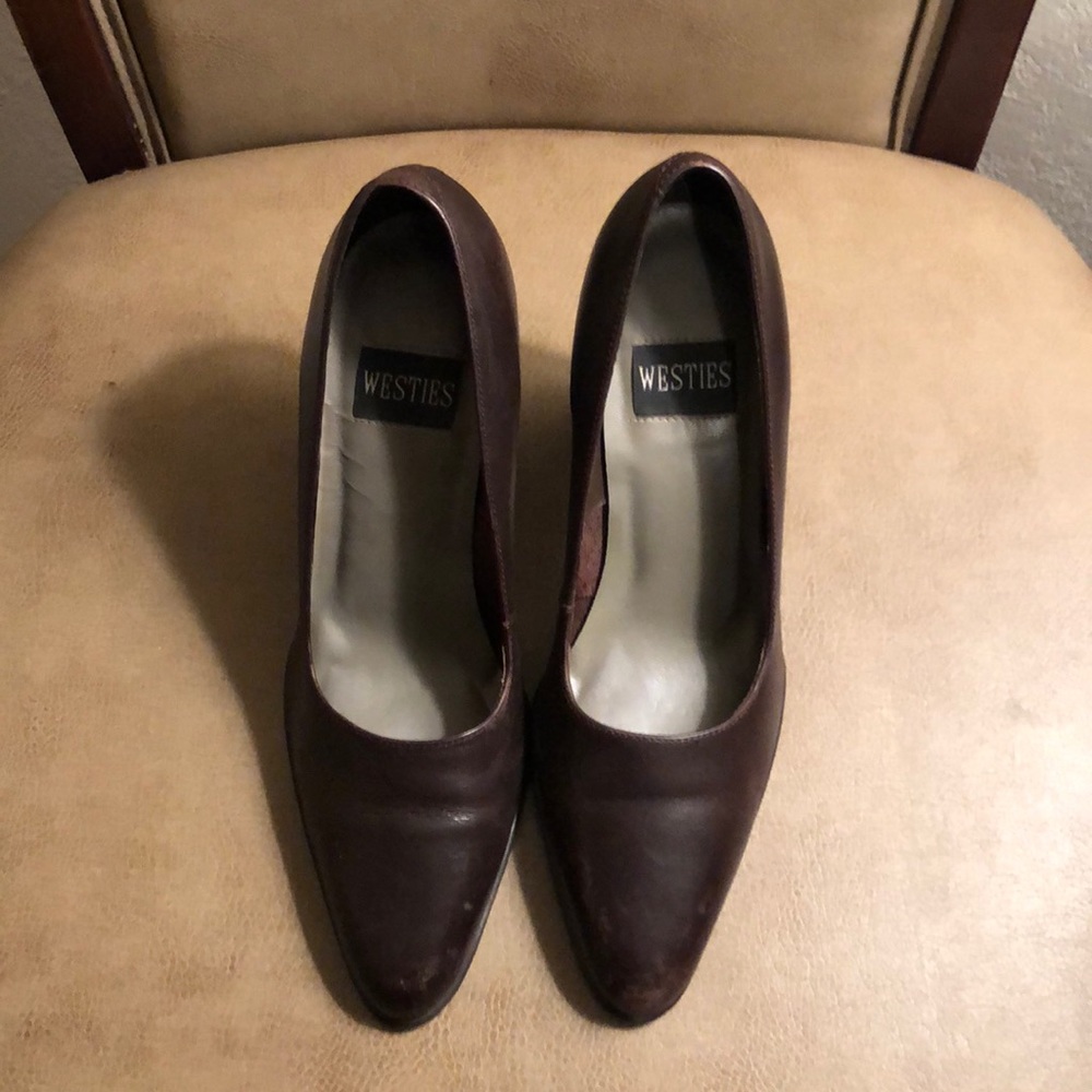 Westies 8.5M pumps, leather upper